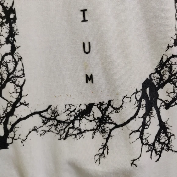 Softest graphic white Tee - Picture 8 of 9